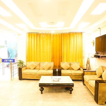 Hotel Aashiyana New Delhi Exterior photo