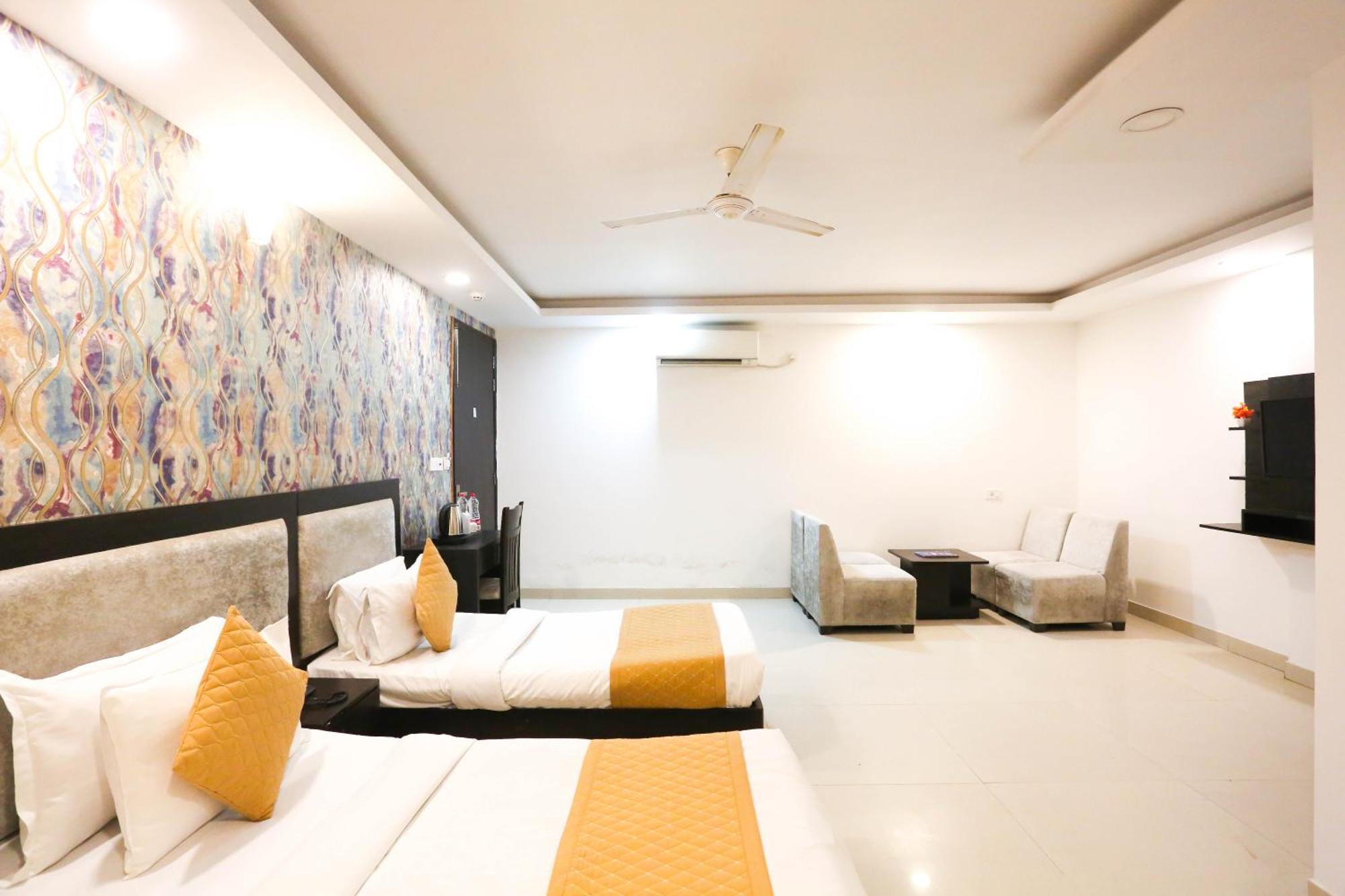 Hotel Aashiyana New Delhi Exterior photo