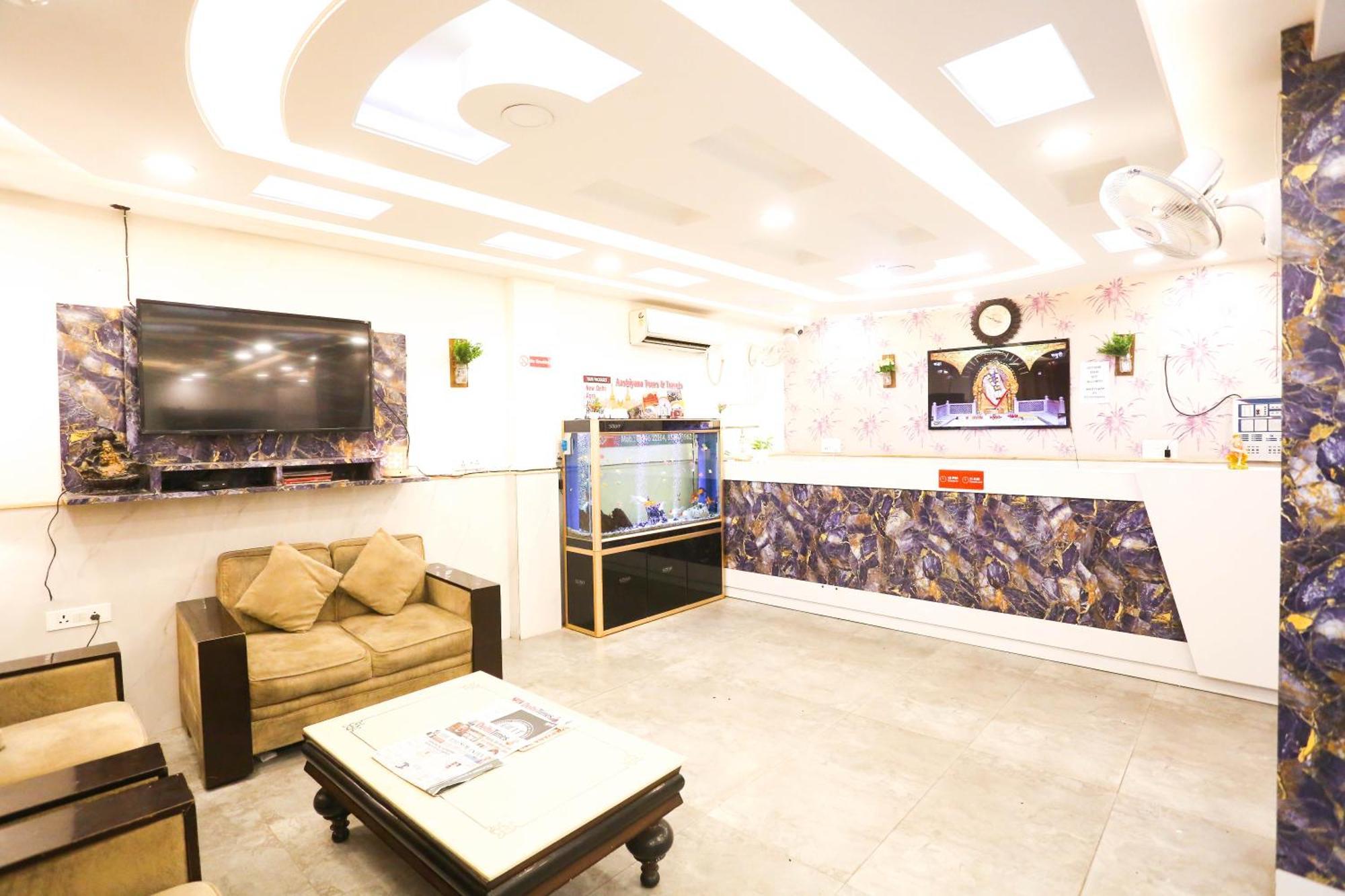 Hotel Aashiyana New Delhi Exterior photo